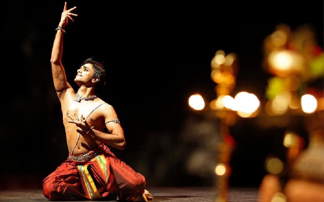 【印度古典舞】半女世尊颂：Parshwanath Upadhye的独舞表演