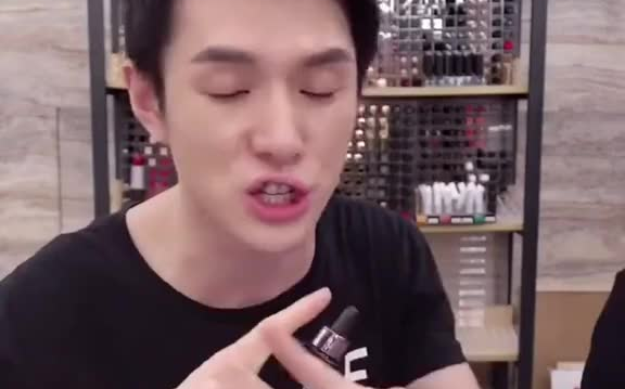 【李佳琦】欧莱雅黑精华你们知道有多厉害吗