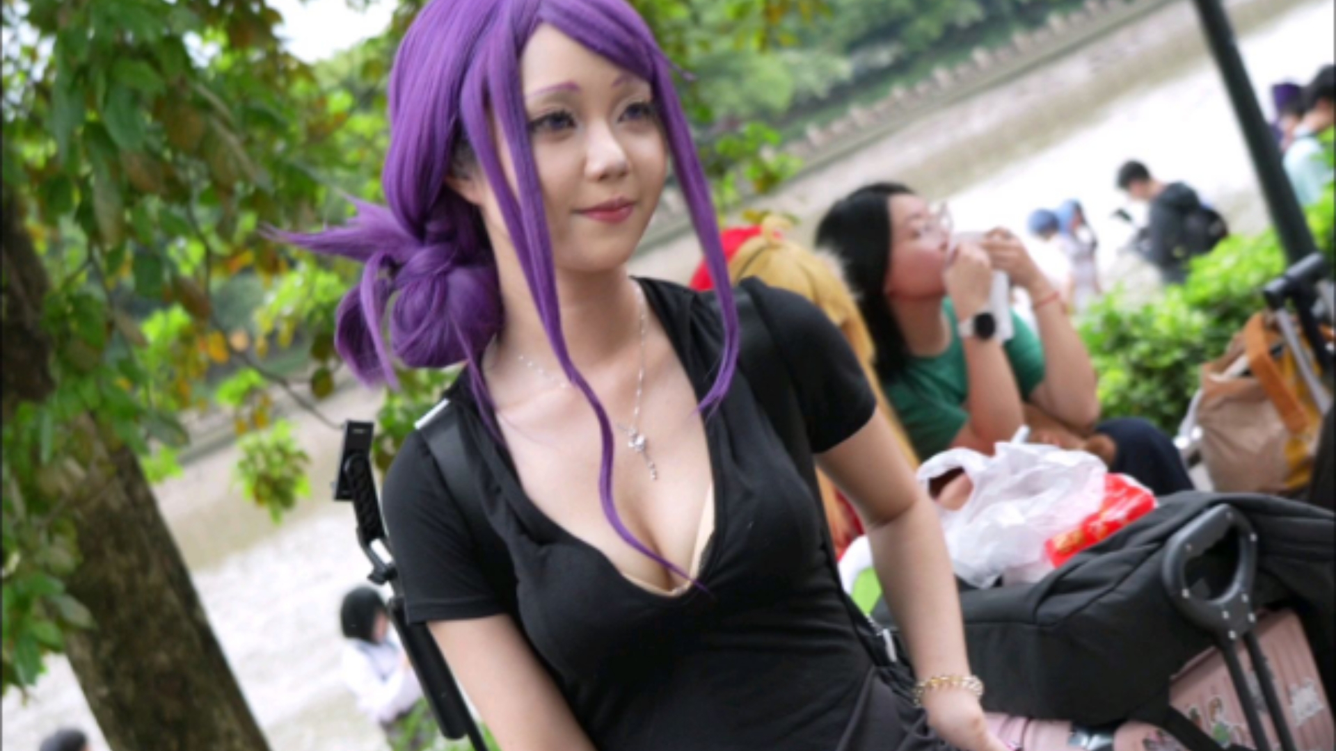 [Kamiyo Rise cos] - Purple color is too mesmerizing, smiling brightly happy and joyful. Tokyo bakuro black dress, over not in the fight again!