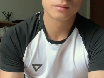 爱打羽毛球的… 6.26