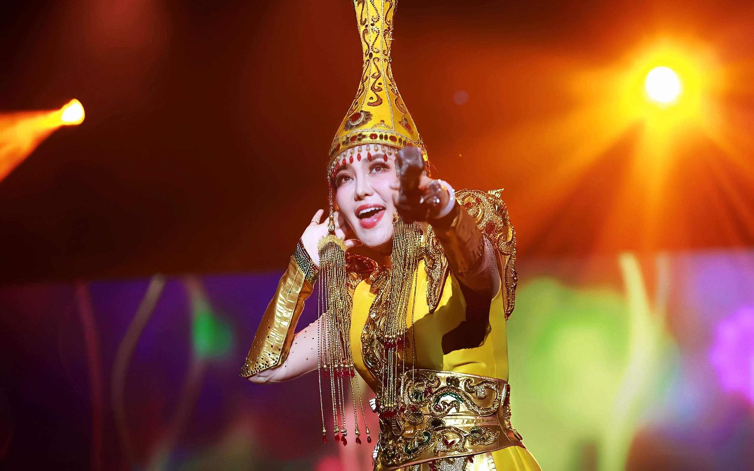 著名蒙古族青年歌唱家乌兰图雅将出席2021中国品牌节年会_河南