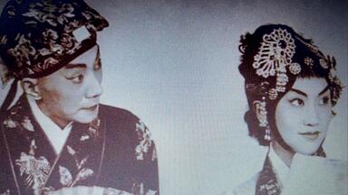 【崑曲乐神】香港影视明星葛兰唱梅派，艺惊四座｜京胡泰斗87岁姜凤山重现<em class="keyword">舞台</em>！