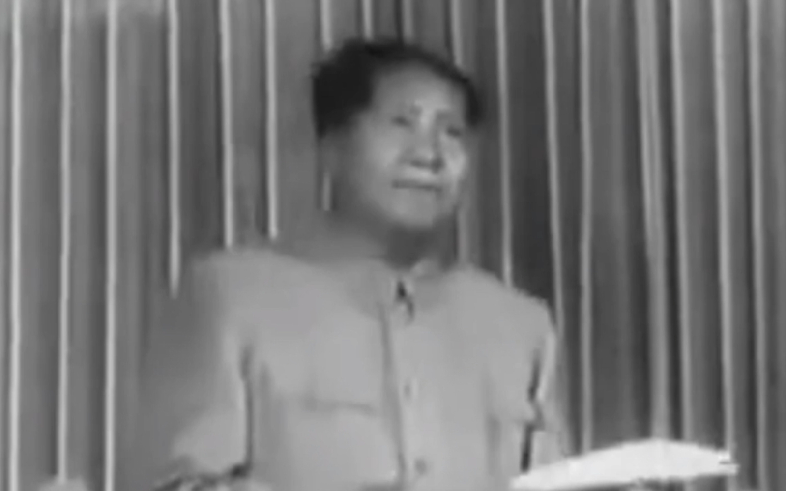 1954年毛主席在第一次全国人大上的演讲：我们要为建设一个伟大的社会主义国家而奋斗！