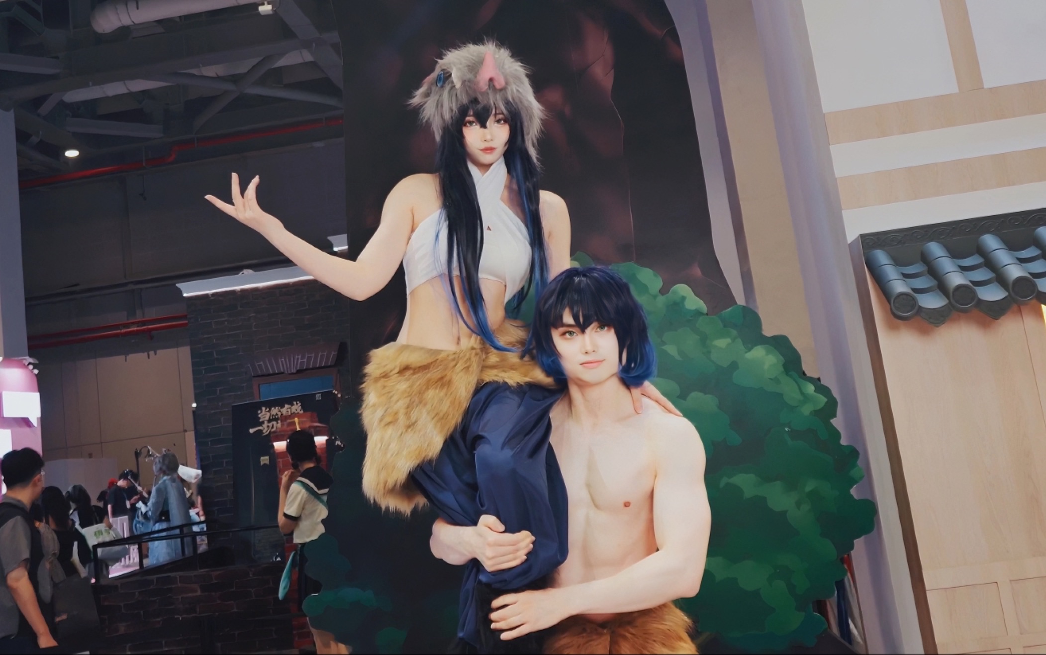 Rise and shine, and see the piggyback riding the piggyback!