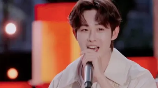 我们瑞瑞真是多才多艺 戏曲都会唱呢 好好听【田嘉瑞】