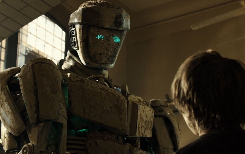 【越哥】11岁男孩在垃圾场捡到一个机器人，没想到它居然有这么大能耐！