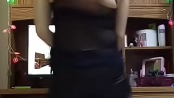 【广场舞健身快乐每一天】更新了一条视频，快来围观！