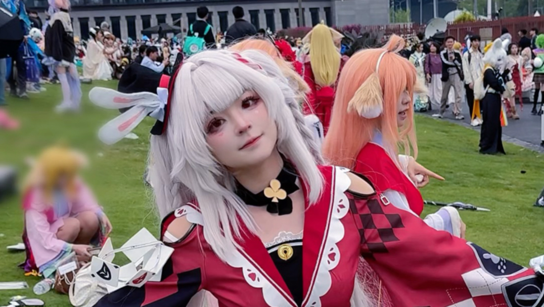 【火花cos】火花摇喵⌯ᵔᗜᵔ⌯ಣ