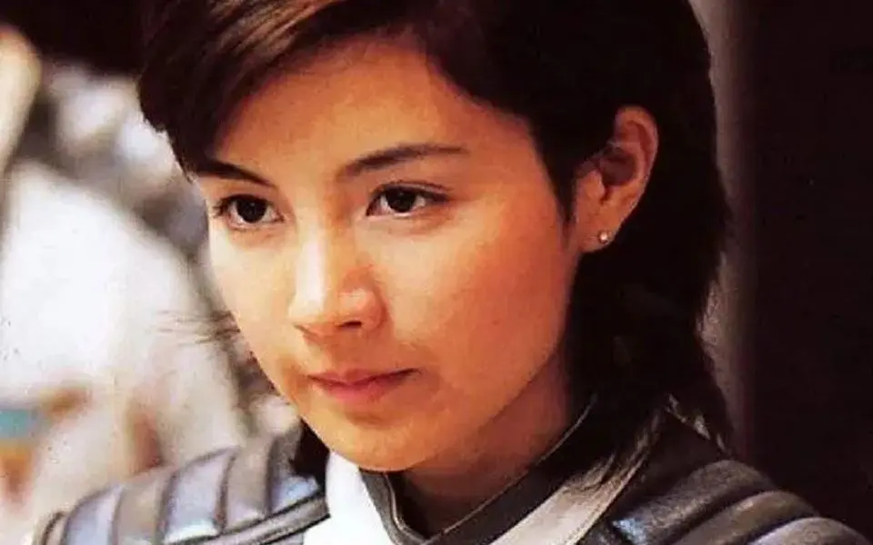 为艺术献身日本女星-- 吉本多香美