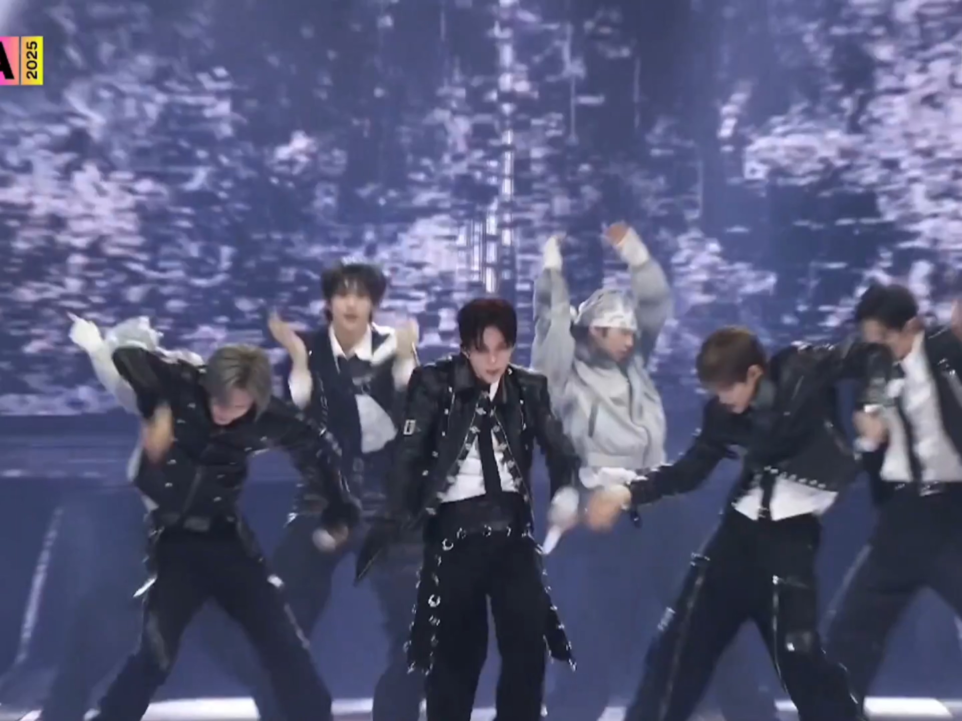 【4K超清】神级年末！RIIZE Fame+Bag Bad Back+Fly Up MMA颁奖礼舞台