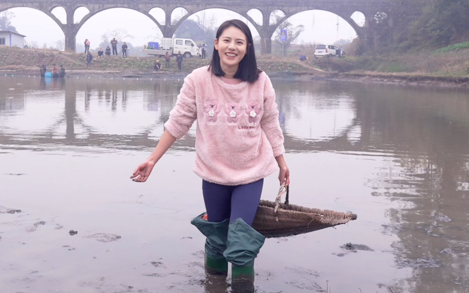 红烧田螺 泸州平妹 泸州平妹 哔哩哔哩视频