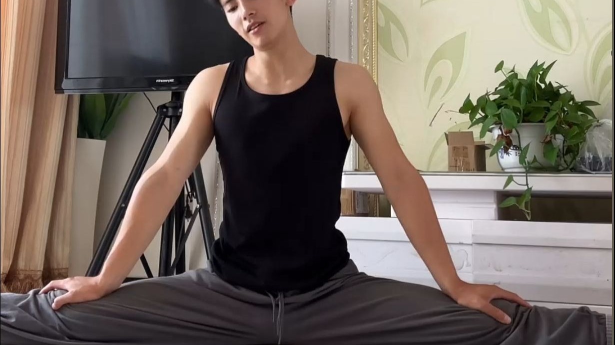 直男可爱弟弟劈叉屏幕录制 2025-07-19 164114