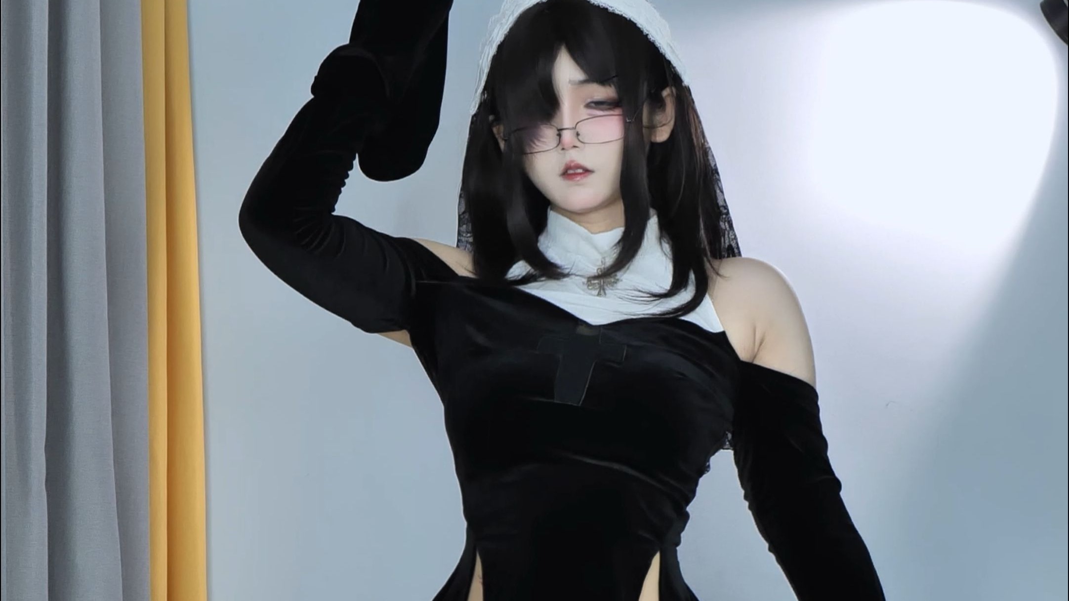 "The tears of the deceased are like pear blossoms.