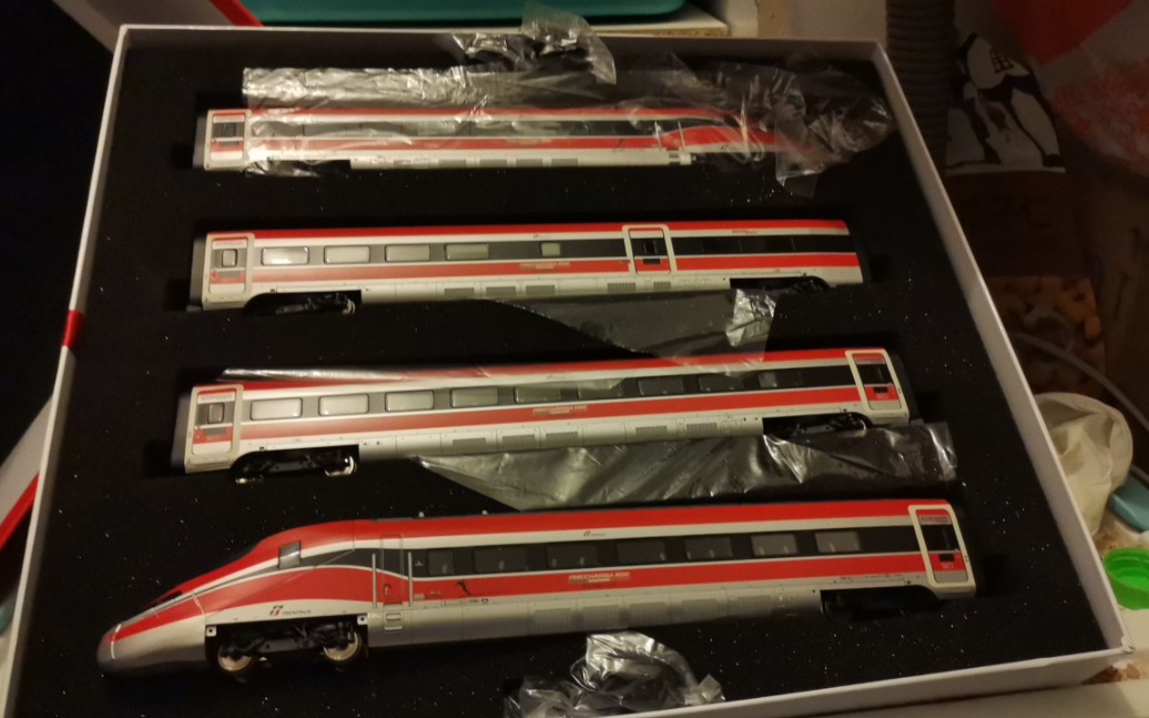 CRH380D和谐号高铁的兄弟姐妹车型哟,zefiro平台HO比例火车模型 ...