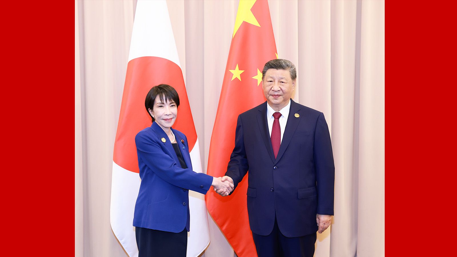 习近平会见日本首相高市早苗