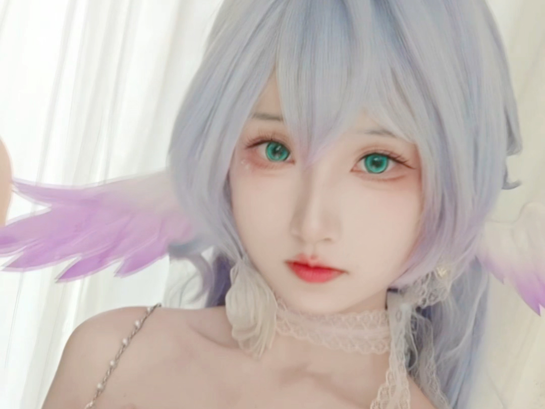 Birds are born to the sky, we are supposed to be free ......