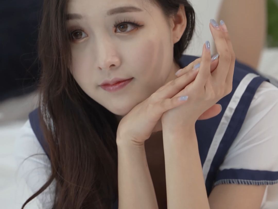 Miss KimGaon's Waistless JK Outfit