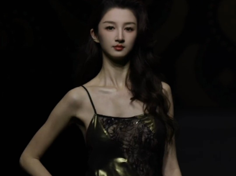 陈宝月，时装周，华丽的演出！