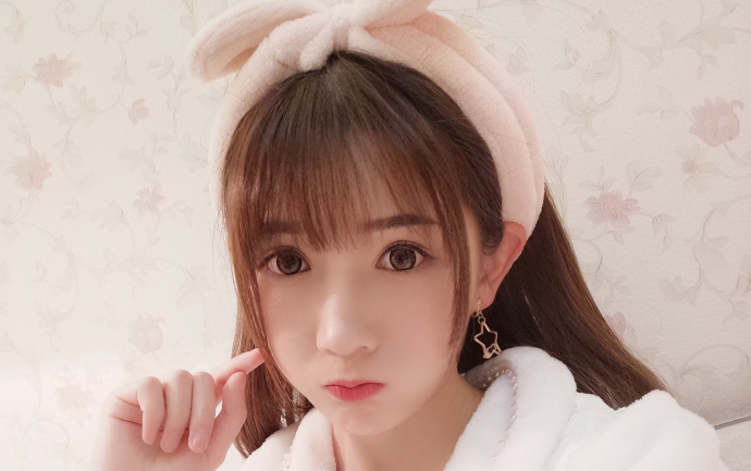 snh48严佼君直播 180214