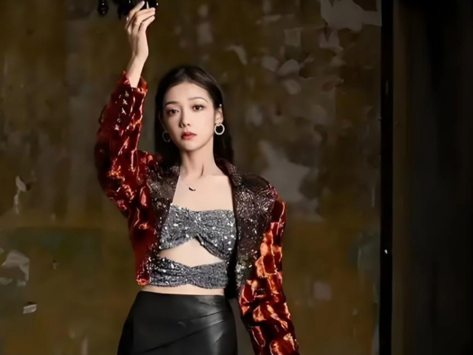 希林娜依高长腿写真美图