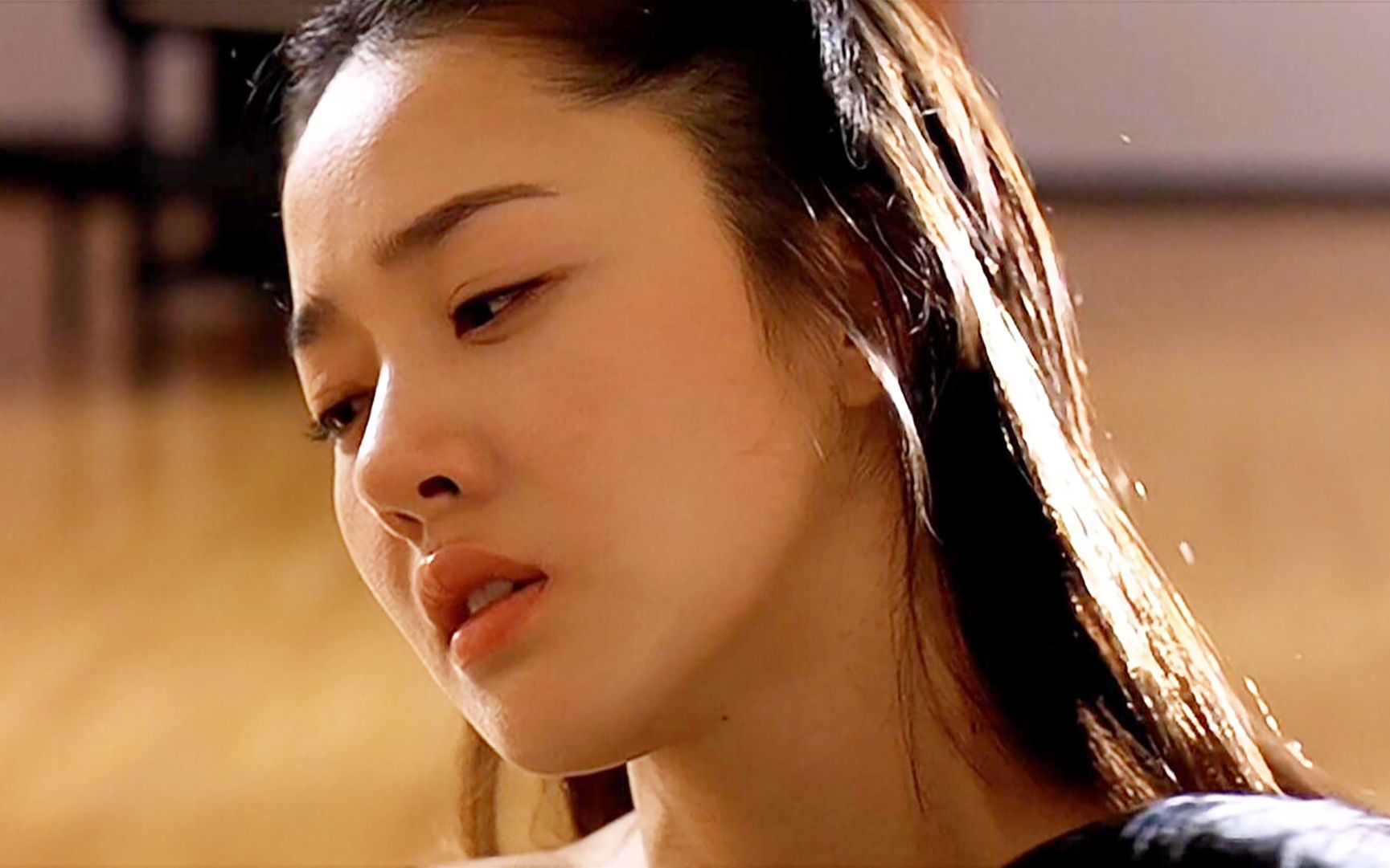 韩国重口味人性猛片，因题材太过于残忍，女演员拍完后选择自杀！
