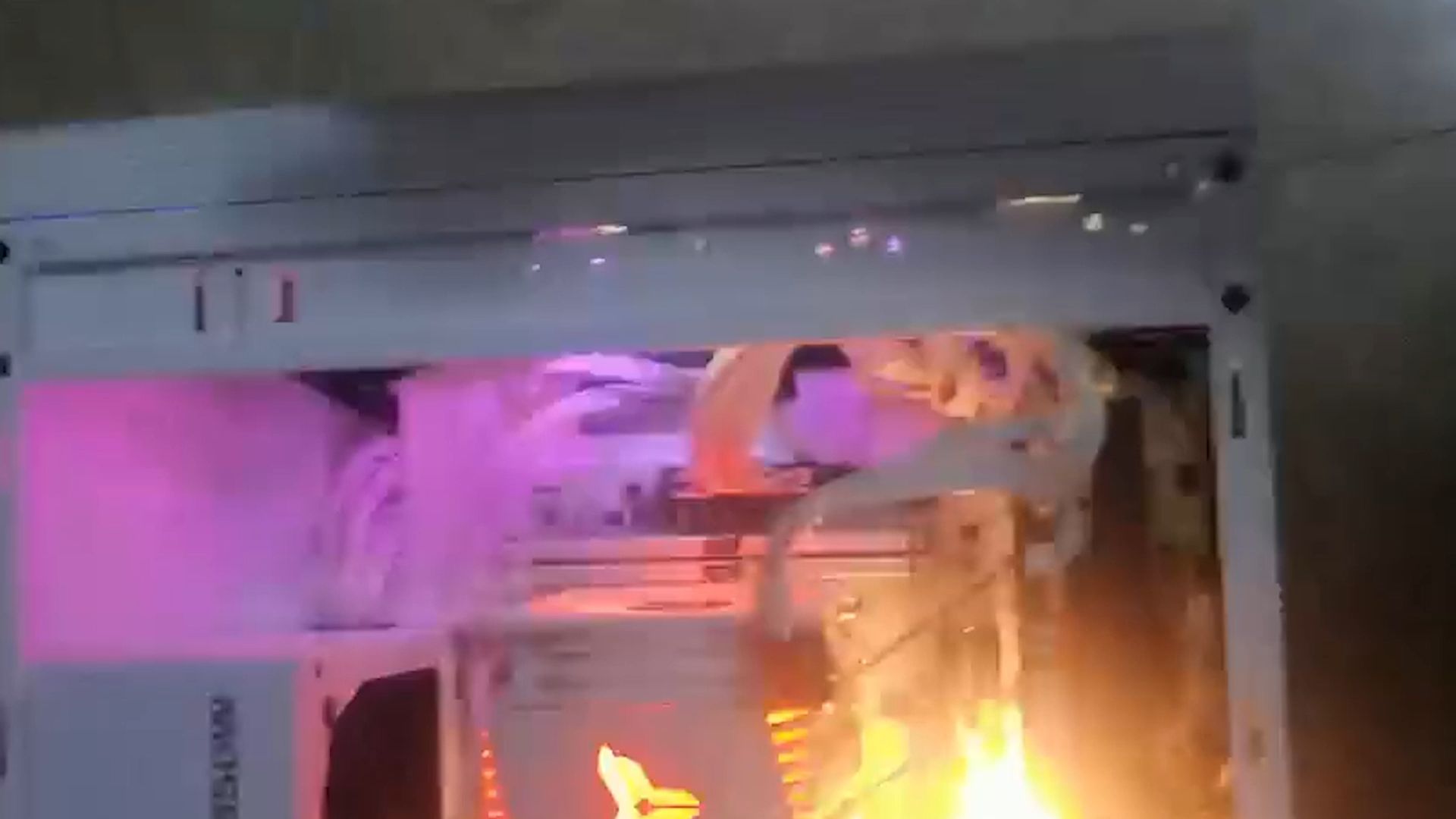 什么叫我更新个显卡驱动就把显卡玩炸了？