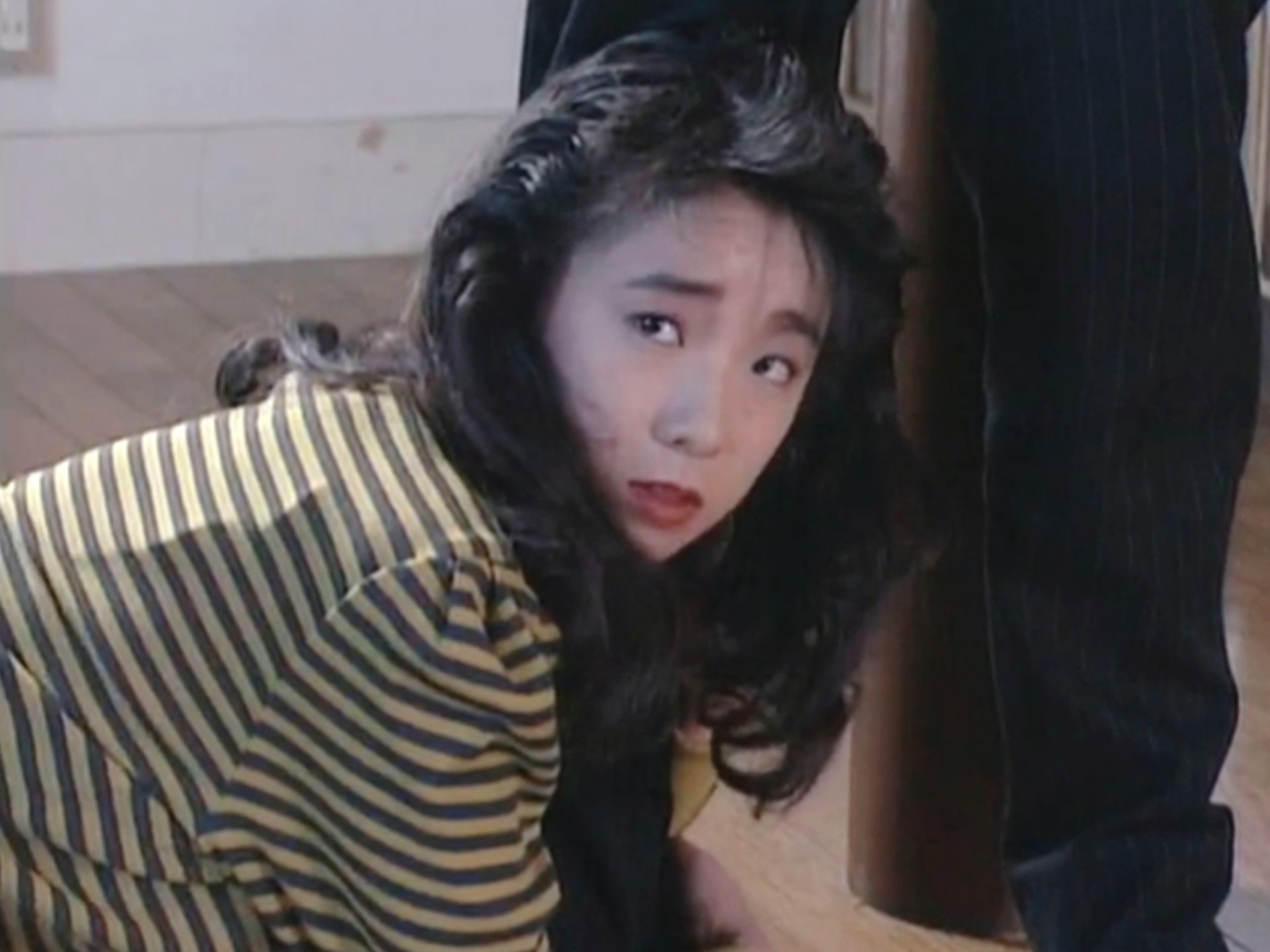 惨遭侵犯的清纯少女片段⑤