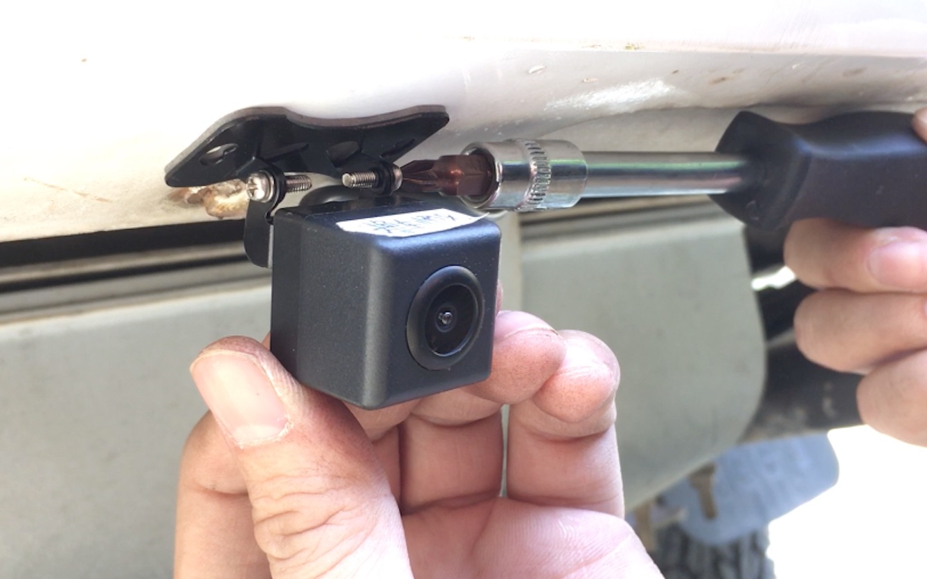 【撸车师兄】倒车技术没信心？教你自己动手无损安装倒车影像