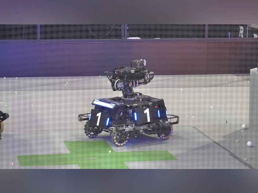 看哈工大学生做出的黑科技 | 竞技机器人队获得RoboMaster2023机甲大师超级对抗赛（中部赛区）总冠军