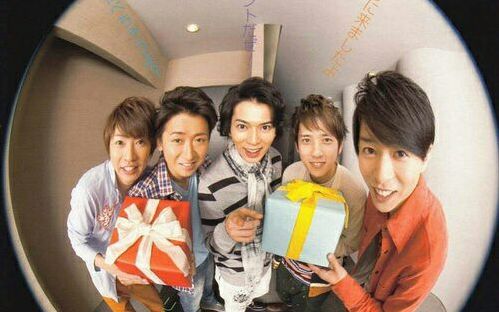 送明星礼物-送明星什么礼物比较好