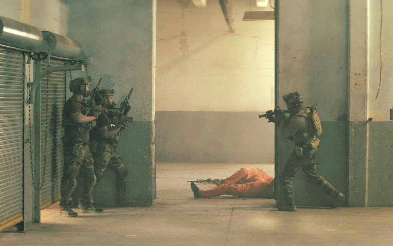 【CQB室内近战】建筑物内的搜索和肃清战术