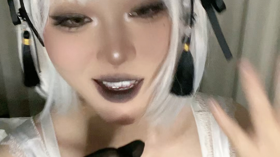 God kissed her voice love