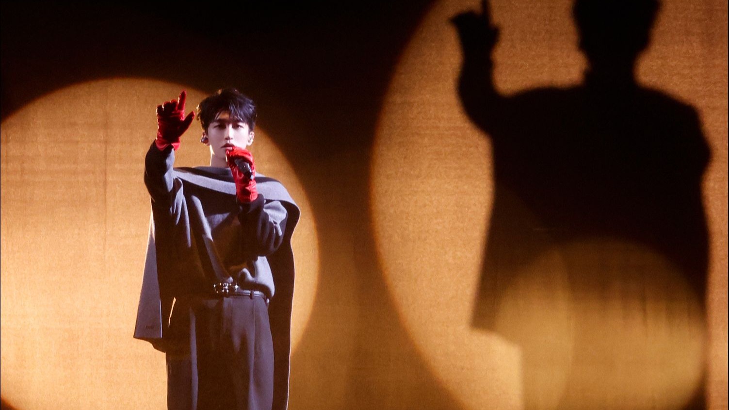 黄子弘凡《末日狂奔》