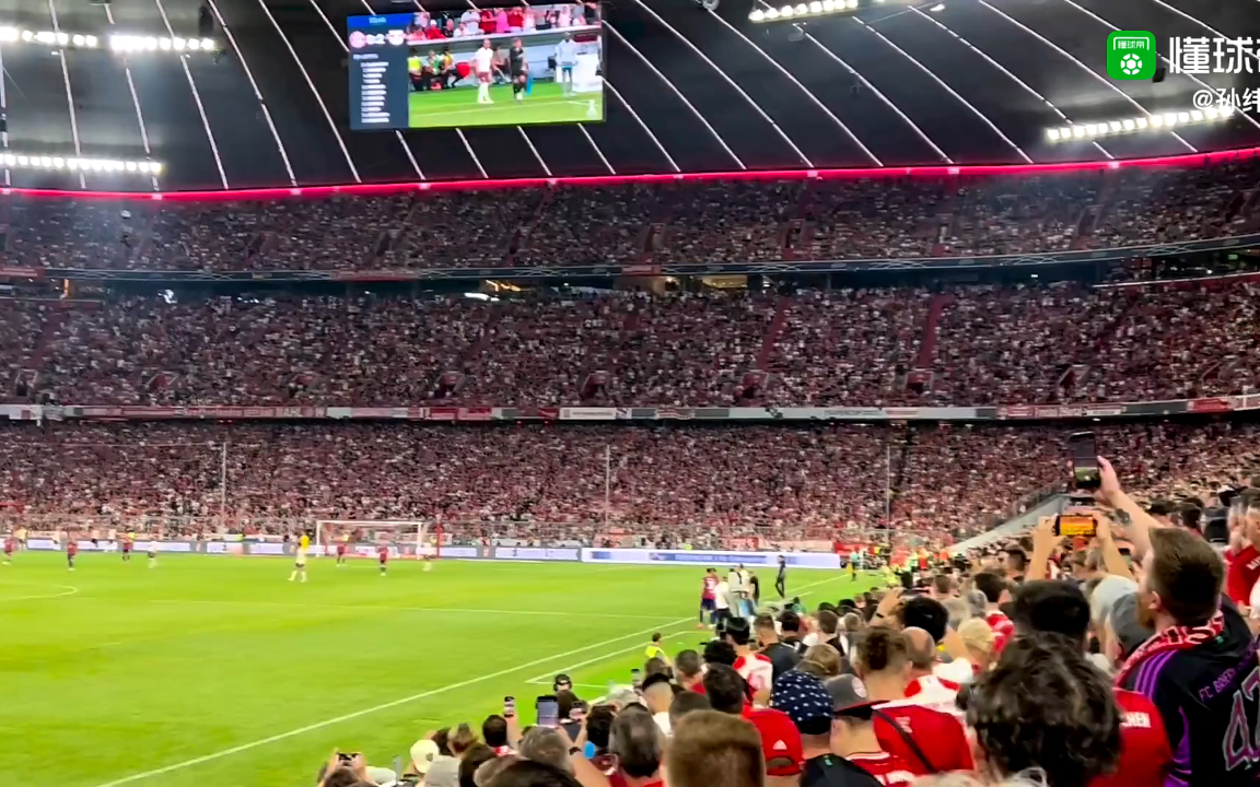 昨晚看球唯一欣慰的地方：所有拜仁球迷高喊凯恩出场并且以掌声迎接！