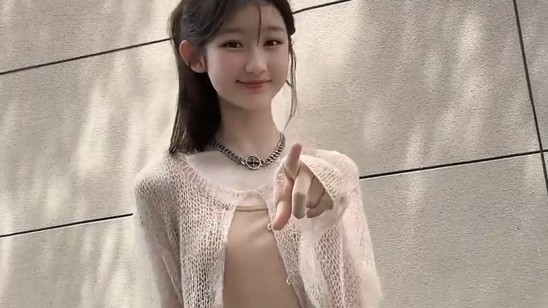 女初小明星张熙唯精彩视频合集