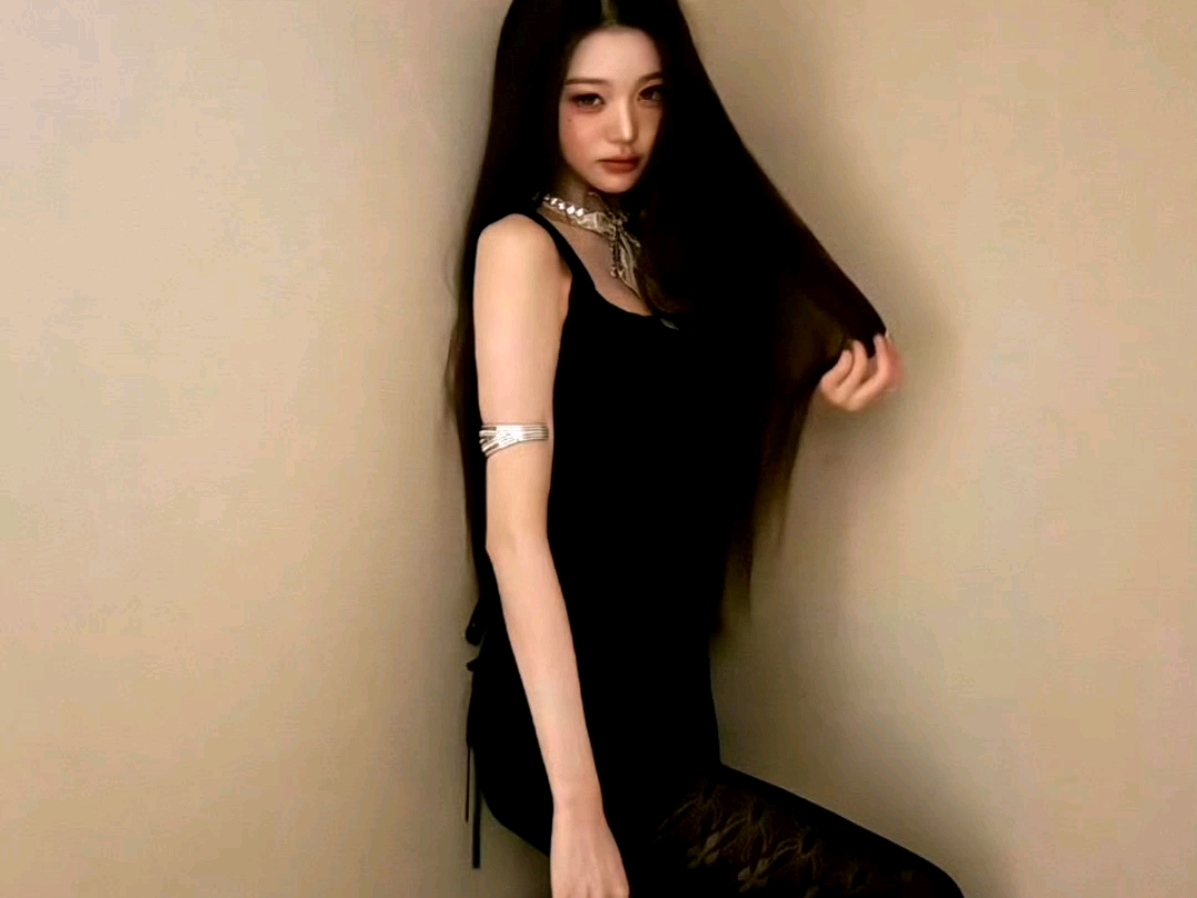 张元英 ins 更新，这是什么袜子