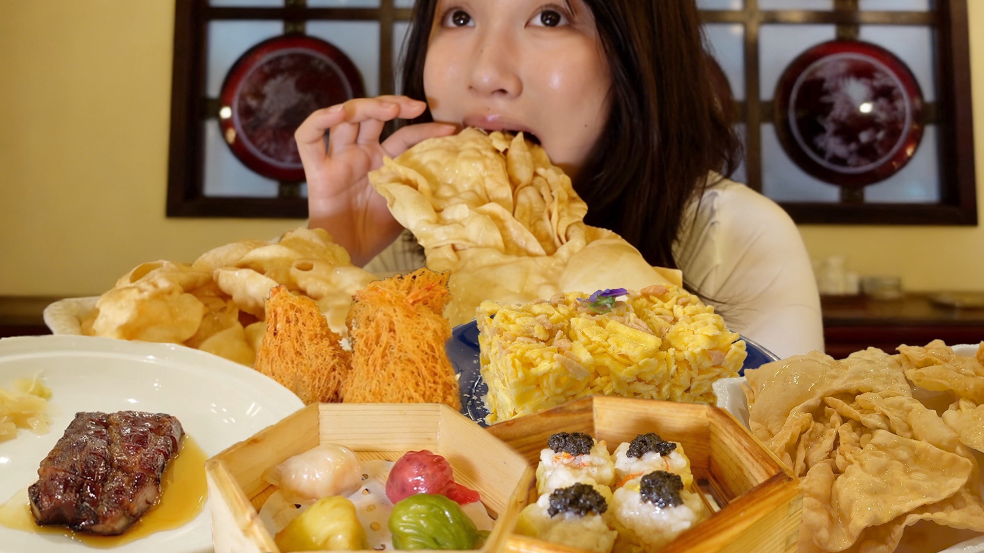 在国内首家五星级酒店里花1000元吃早茶，一根油条58元？