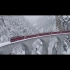 狂野的冰川快车  ---  瑞士有一些世界上最美丽的火车路线。穿越森林、隧道和跨越阿尔卑斯山的桥梁，冰川快车是很多人的梦