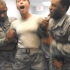 实拍美国空军女兵训练测试抓到男同事蛋疼