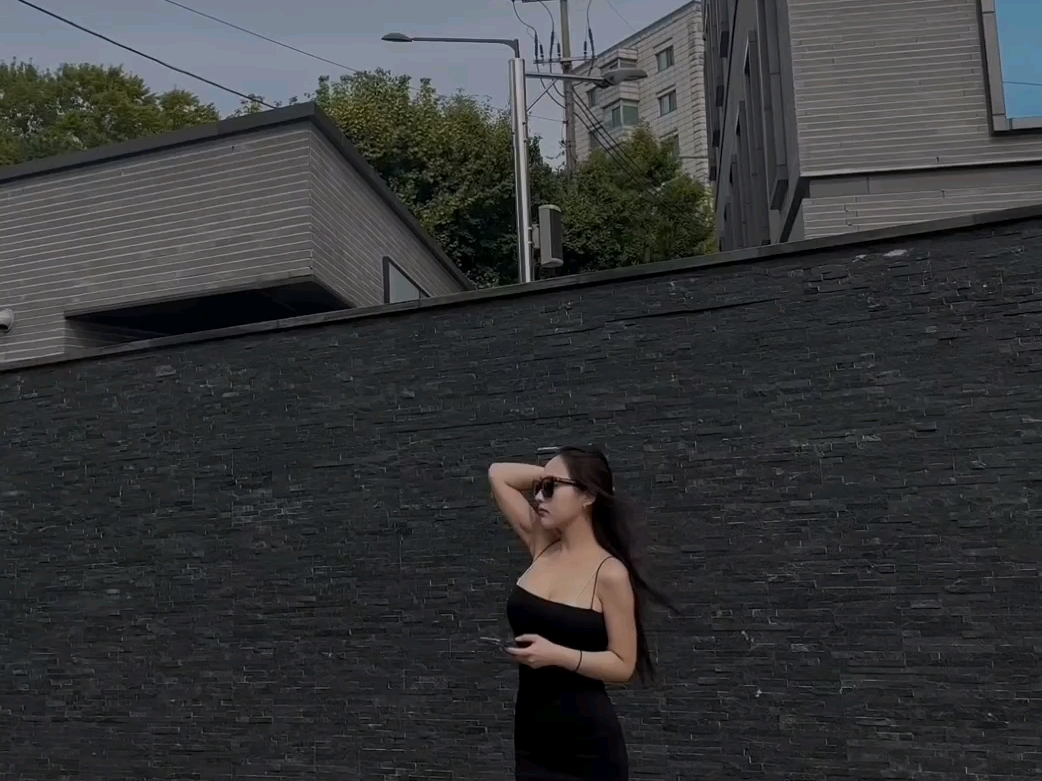 You thought I was waiting for someone to pick me up, but I was actually waiting to take a photo