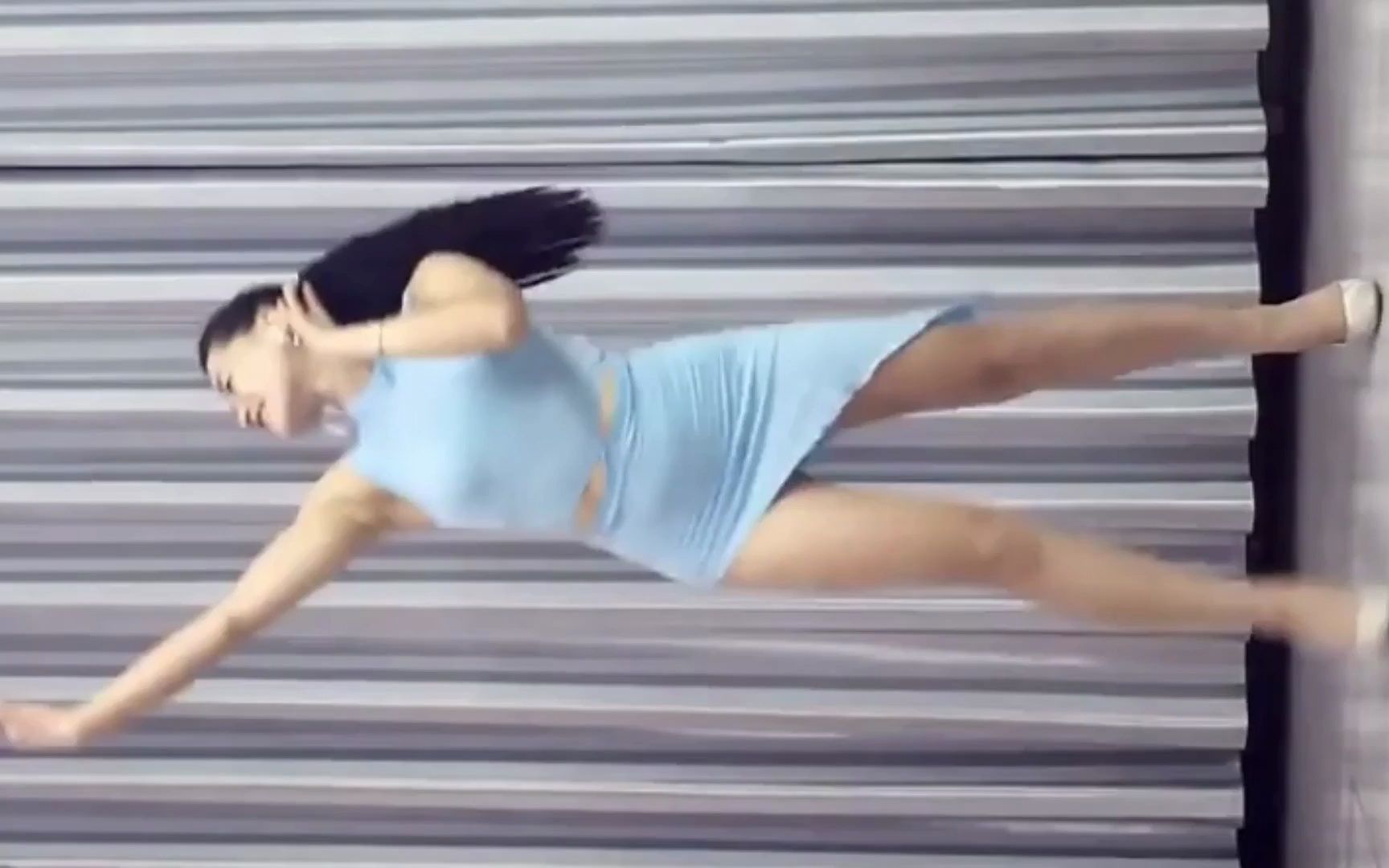 青青 《爱你爱到骨头里》