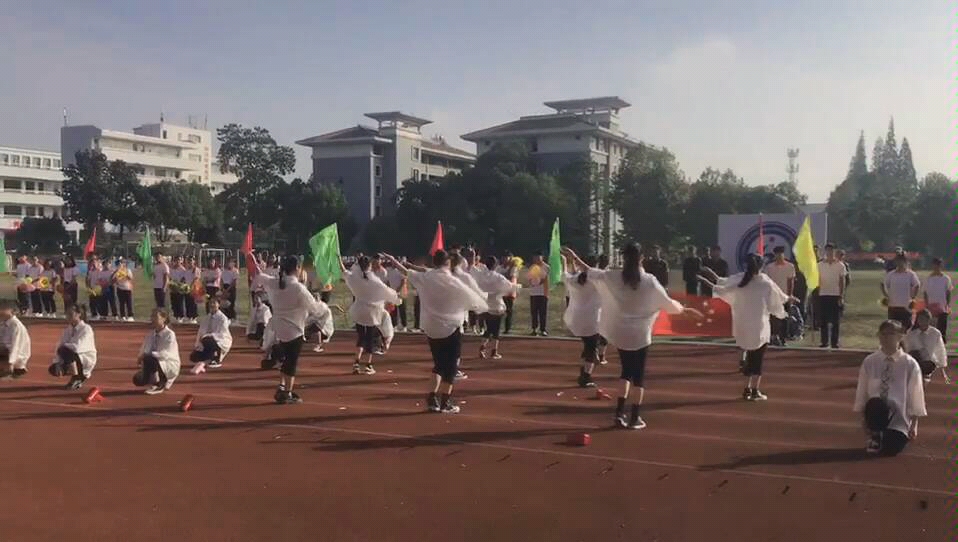 高三幼教女生运动会开幕式!!极乐净土+隔壁的泰山+燃烧我的卡路里