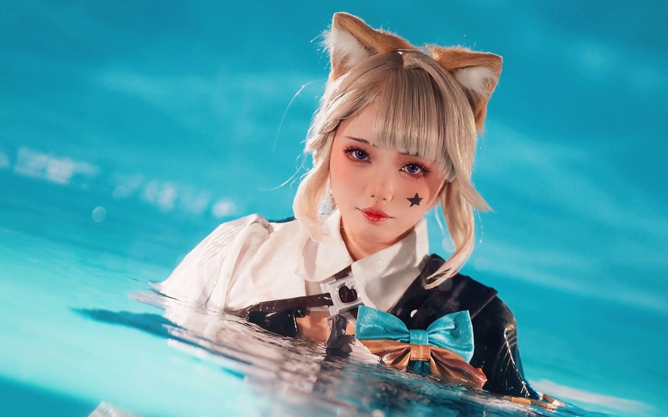 How does a cat swim in water? Is it...