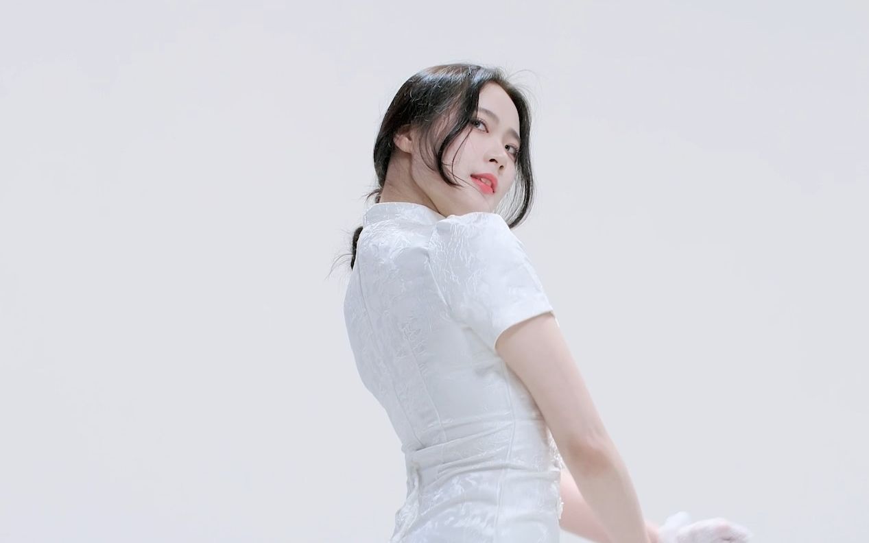 Jung In, short hair, white cheongsam
