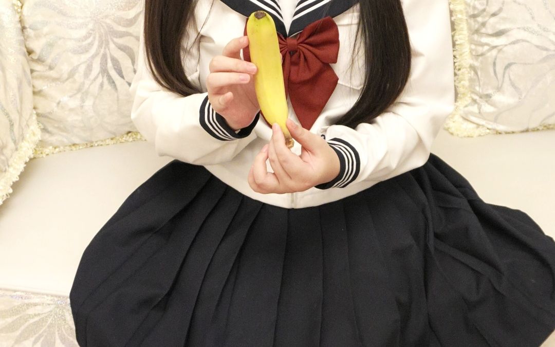 [Ice Ling Violet 4K Ultra HD Vegan Face Reveal] Happy Mid-Autumn & National Day Banana Eating!