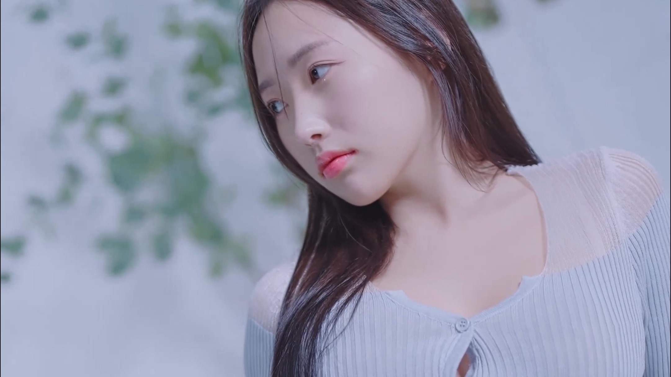 It's the man who wears it who is the most handsome.