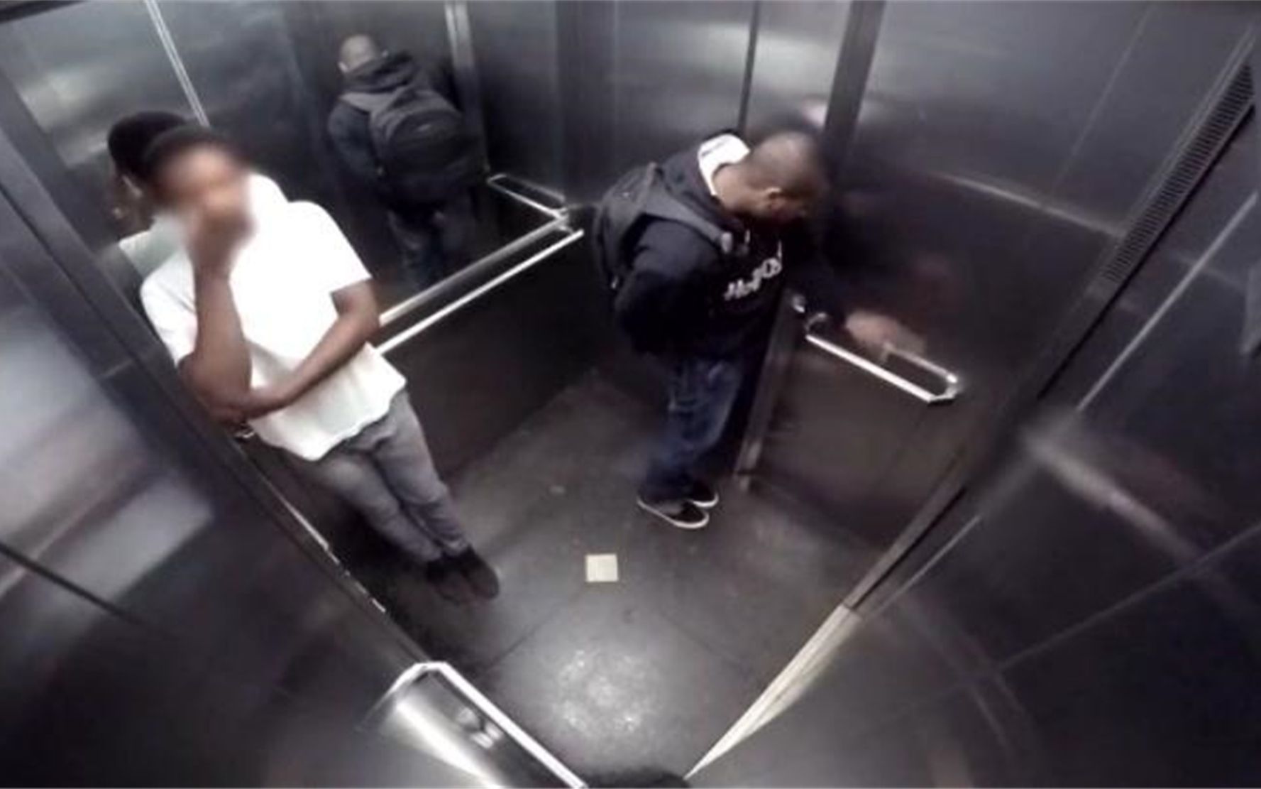 电梯恶作剧 B站