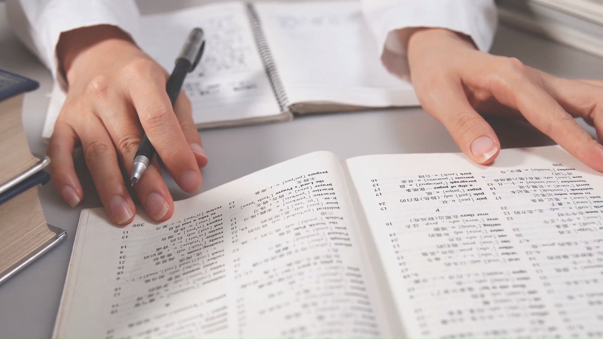 【空镜素材】复习写字