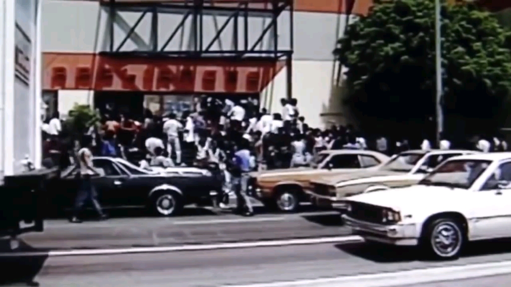 1992年罗德尼•金引发的洛杉矶暴动（一段未曾公开的原始影像）