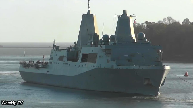 【美国海军】圣安东尼奥级船坞登陆舰“纽约”号（LPD-21）进入德文波特海军基地（2018/11）